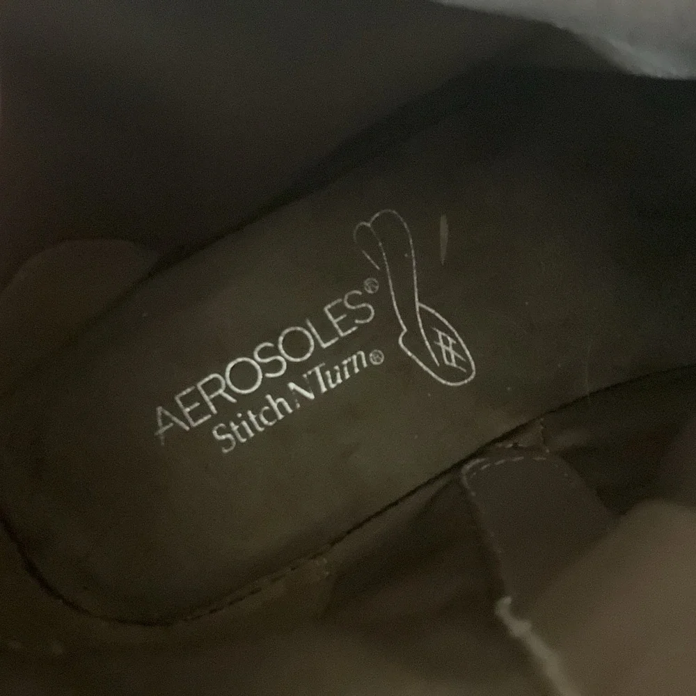 NIB Aerosoles Willingly Ankle Wine Pull On Flat Boots Booties Sz 9